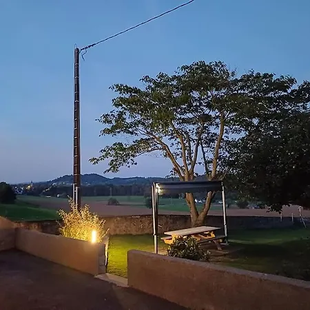 Maison Avec Piscine, Boulodrome Dans Les Pyrenees בית נופש