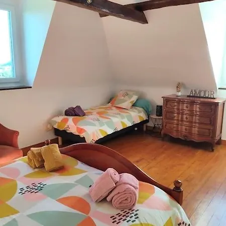 Maison Avec Piscine, Boulodrome Dans Les Pyrenees