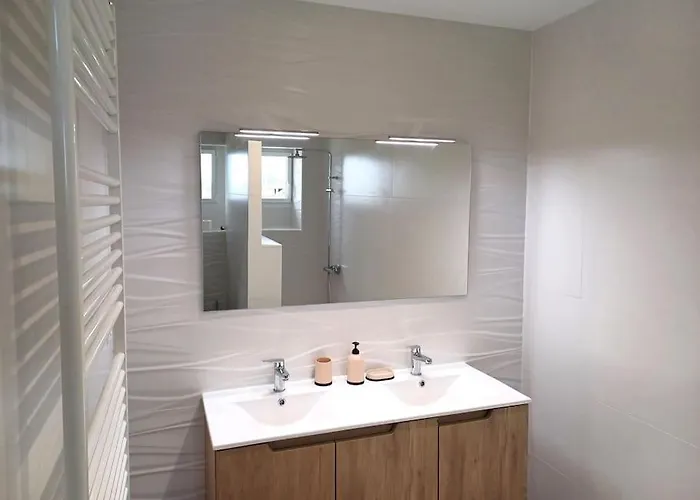 Maison Avec Piscine, Boulodrome Dans Les Pyrenees Σπίτι διακοπών *